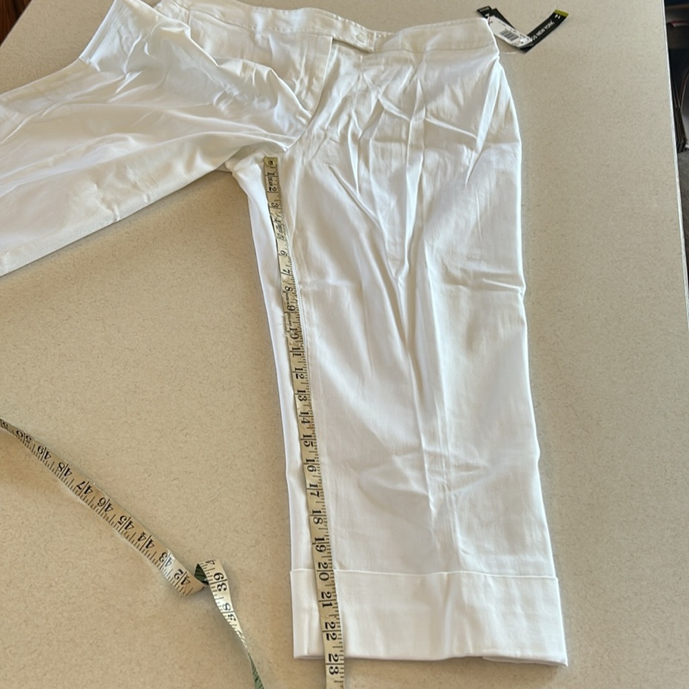 Briggs New York NWT Classic White Cropped Pants with Stretch Size 14 Tres Chic - Picture 3 of 11